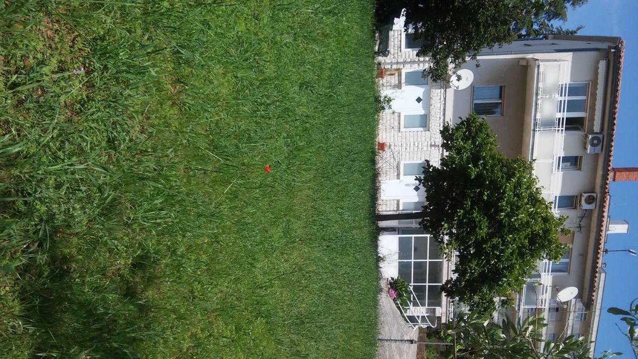Apartment For Holidays In PUY 외부 사진